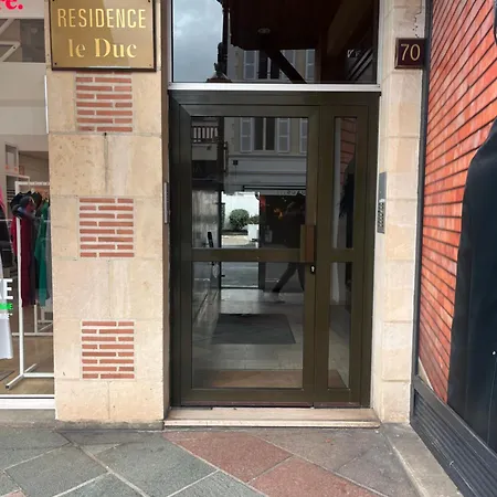 Le Duc - Centre Parking *