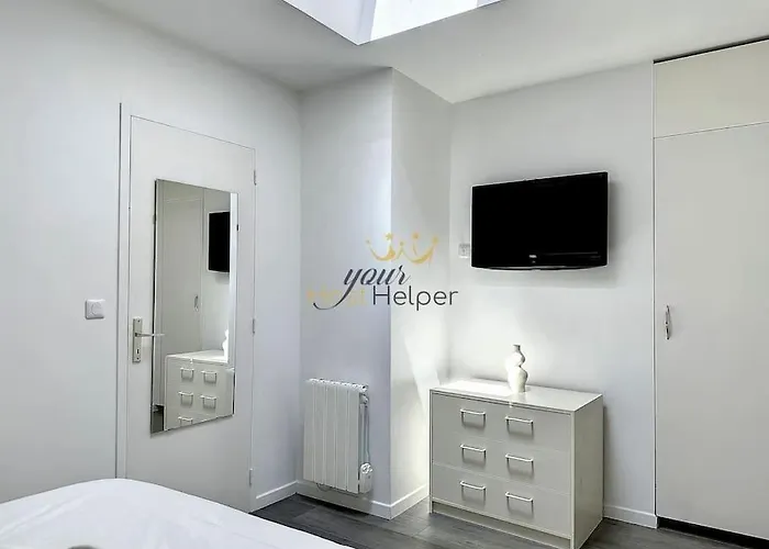 Le Duc - Centre Parking Apartment