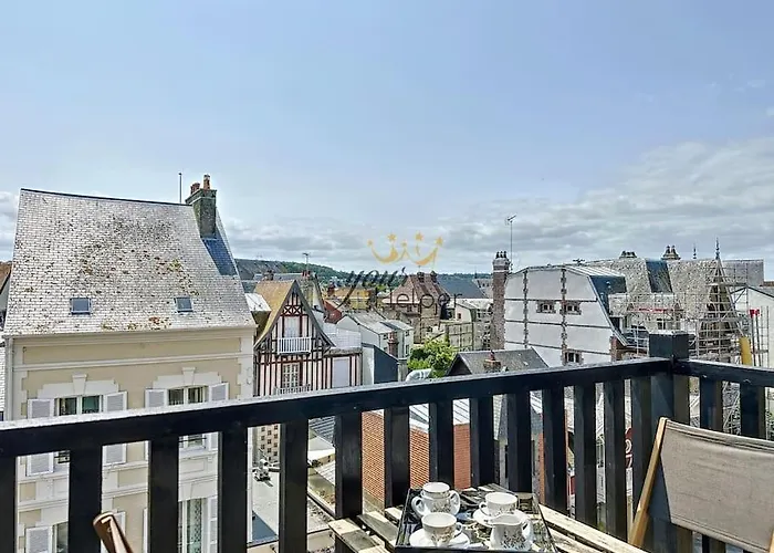 Le Duc - Centre Parking Apartment Deauville